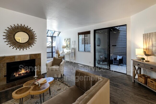 Photo - 1083 Foxchase Dr Condo