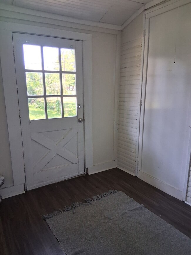Photo - Charming Newly Renovated Spacious Double