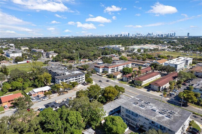 Photo - 13390 NE 6th Ave Unidad 11