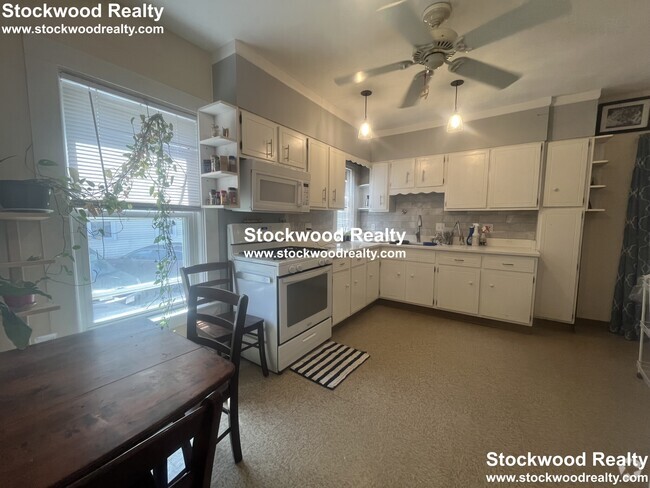 Building Photo - 62 Brookside Ave Unit 1 Rental