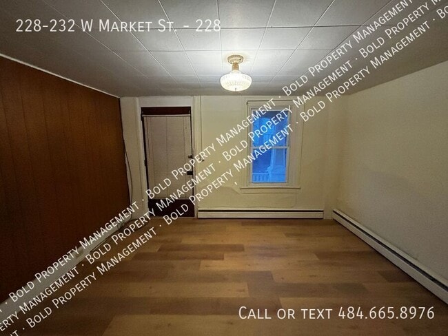 Photo - 228-232 W Market St.-228 Unidad 228