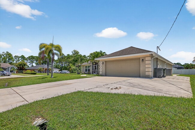 Photo - 5547 NW Cordrey St