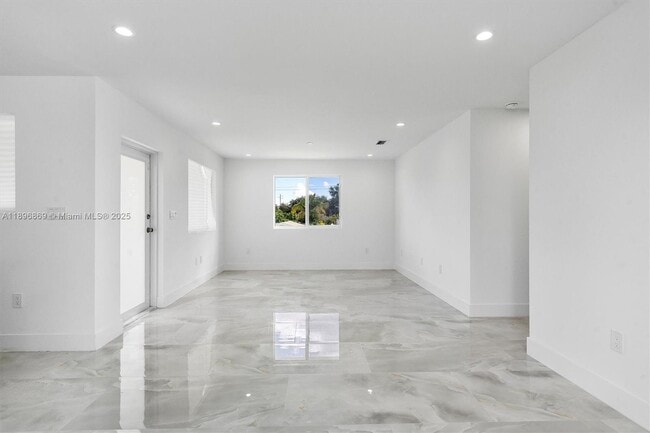 Photo - 2926 NW 58th St