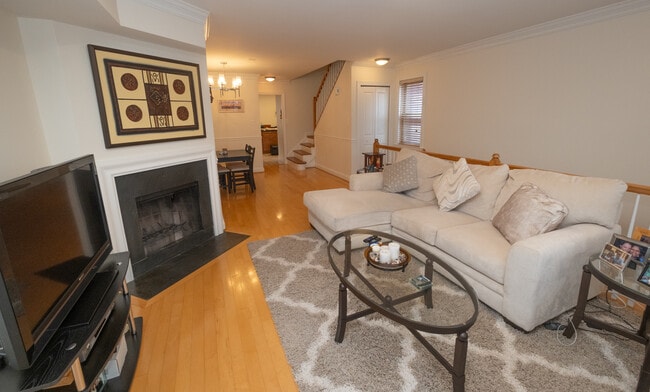 Living and Dining - 1479 A St NE Unit 1479 NE