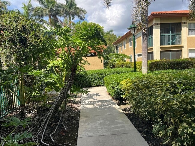 Building Photo - 8950 Colonnades Ct E Unit 824