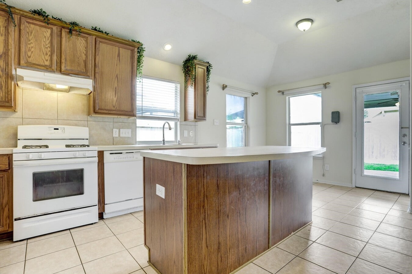 Photo - 7605 Waterlilly Ln