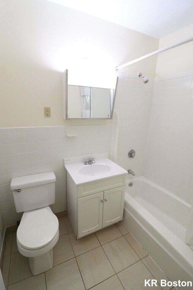 Photo - 71 Gardner St Unit 6