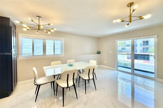 Photo - 4122 Collins Ave Unidad 2B