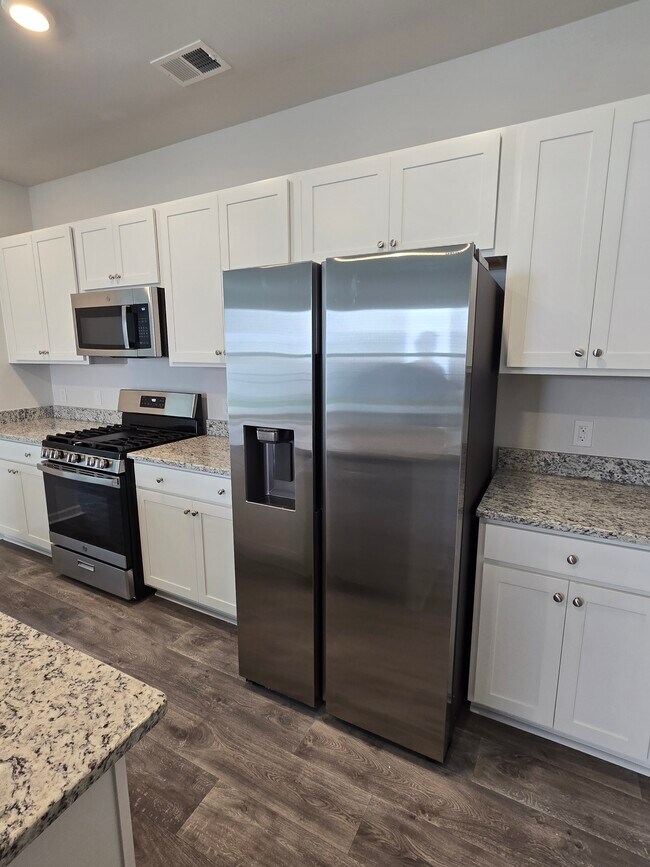 Photo - 138 Saltgrass Way