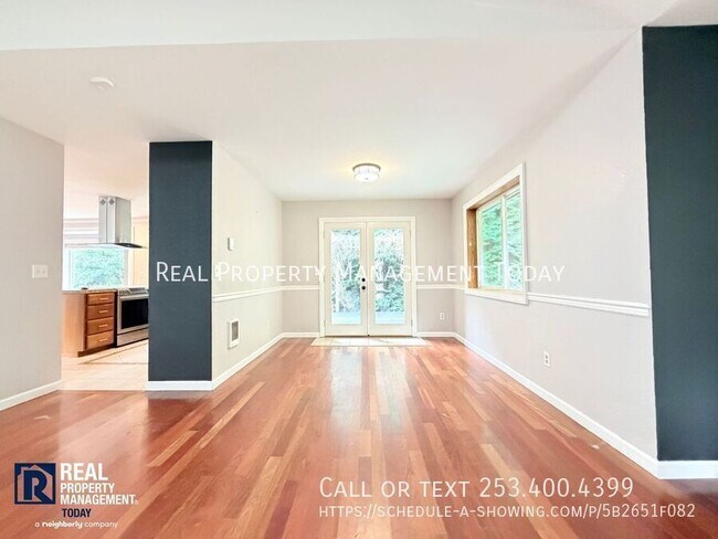 Photo - 6010 122nd Street E
