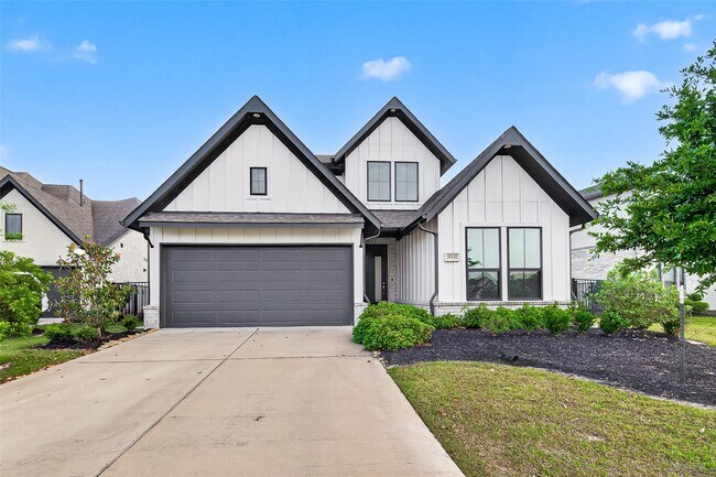 Photo - 19335 Hackberry Hollow Tr
