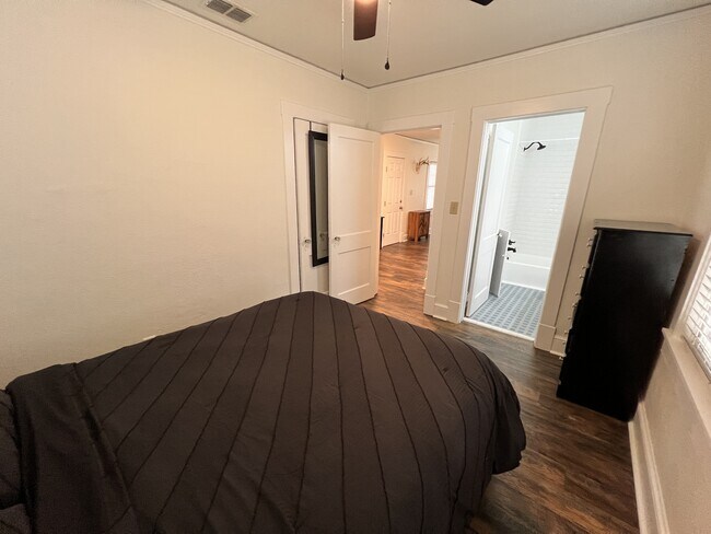 317 De Soto St Unit 3