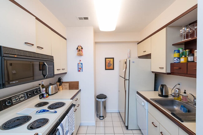 Photo - 2114 N St NW Unit 45