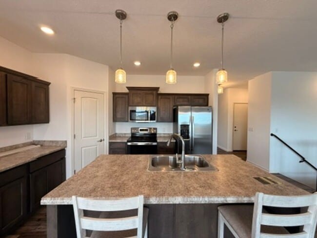 Photo - Stunning Modern Ranch for Rent near Lake F...
