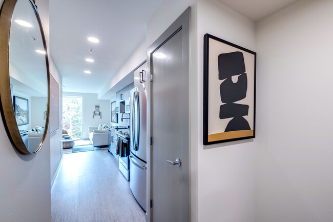 Photo - Broadstone Vin