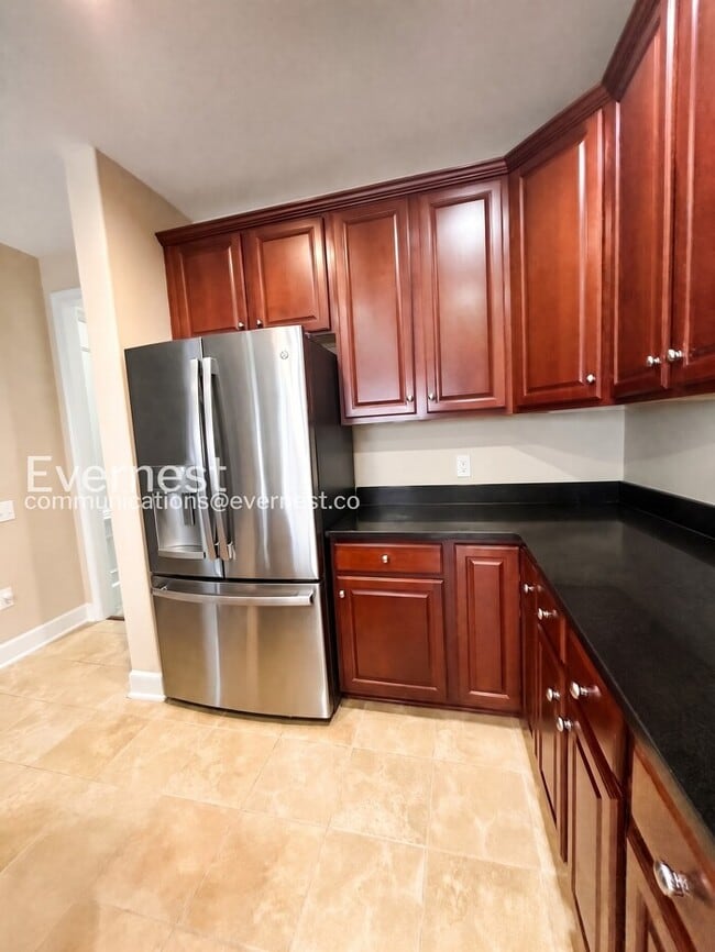 2372 Brookmoor Ln