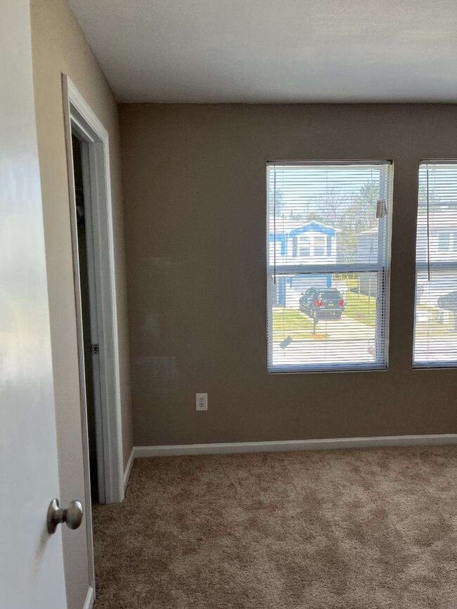 Photo - 224 Dormont Dr NE