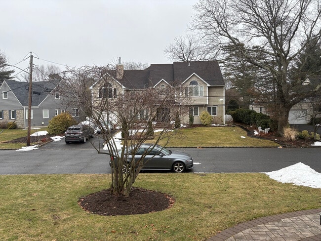 Photo - 183 Lefferts Rd