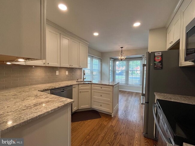 865 Durant Ct