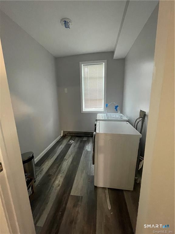 Photo - 1044 Farmington Ave