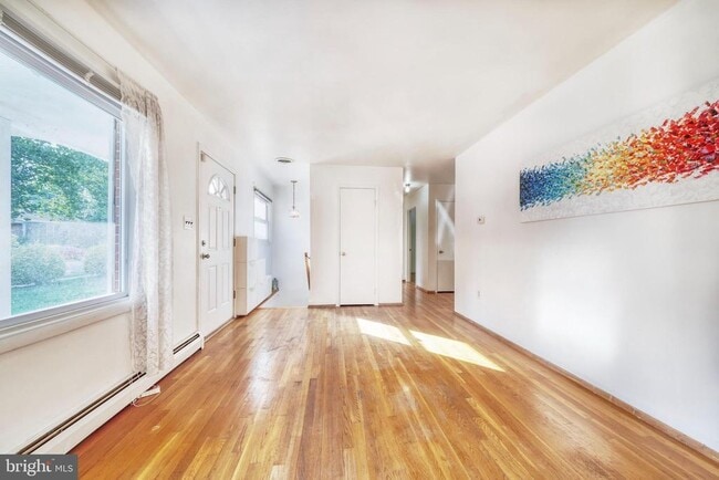 Photo - 14307 Bismark Ave