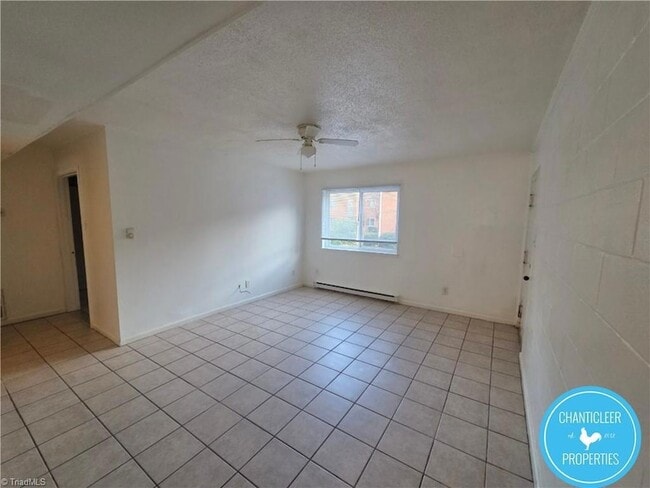 Photo - 1500 Autumn Dr Unit 1