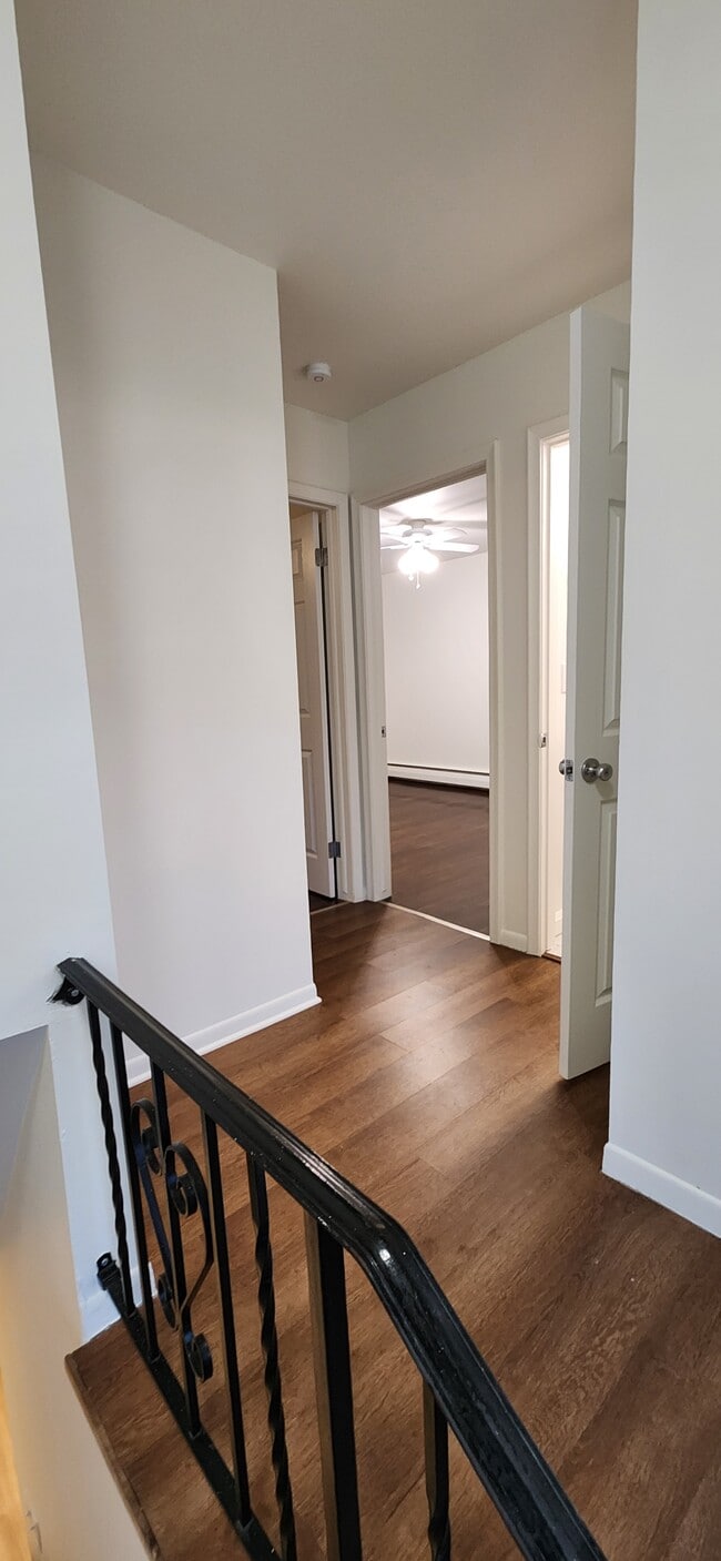 Photo - 195 Summit View Ct