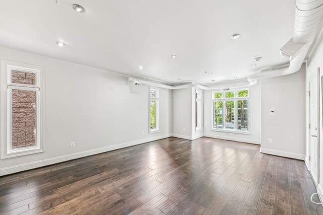 Photo - Modern U Street Condo | 2 Bed | 2 Bath | 1000 Sf | Large Balcony | 1 Parking Space Unit 4