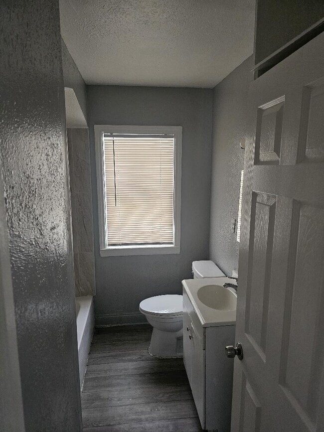 Photo - 19626 Revere St