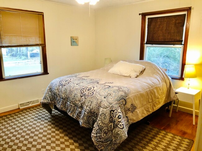 Photo - 606 S Webber St