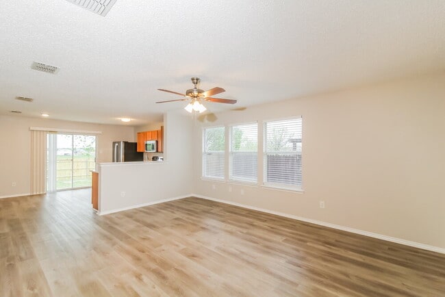 Photo - 1311 Dakota Trail