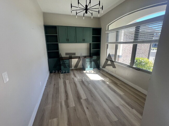 Photo - 1124 W 2850 S