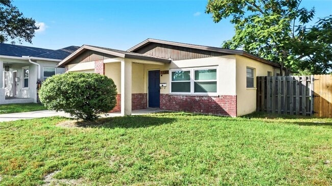 Building Photo - 1131 55th Ave N