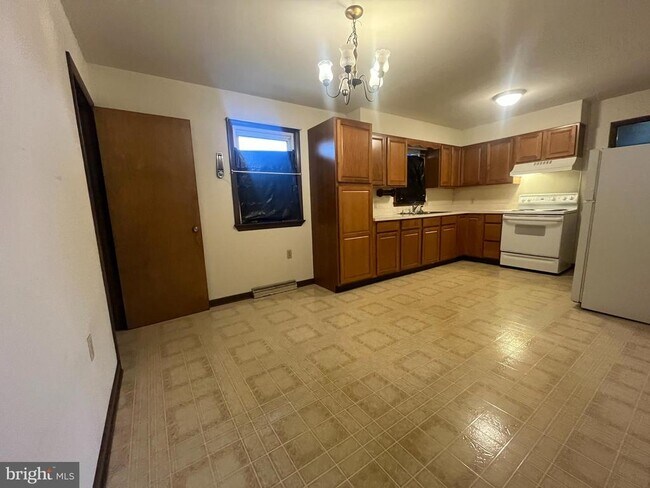 Photo - 335 Fairmount Ave