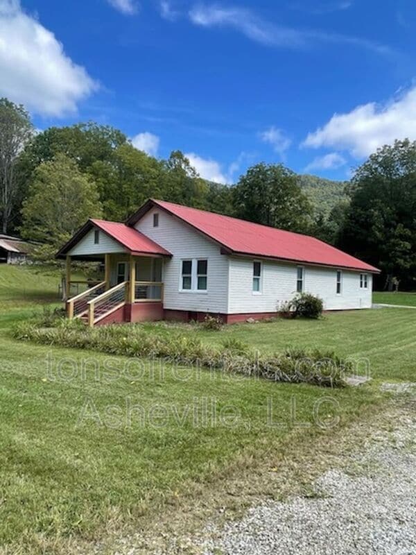 Photo - 360 N Jones Creek Rd