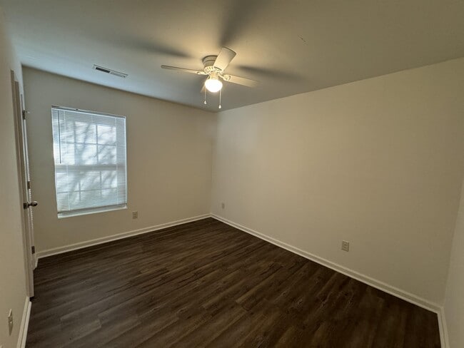 Photo - 406 Chestnut St