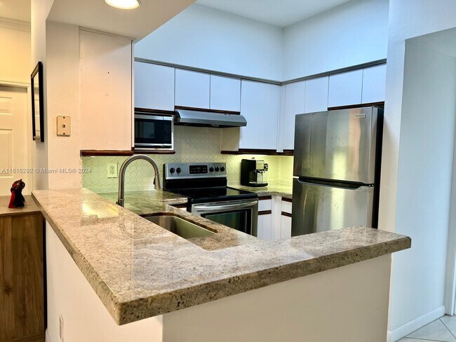 Photo - 3165 NE 184th St Unit 6301