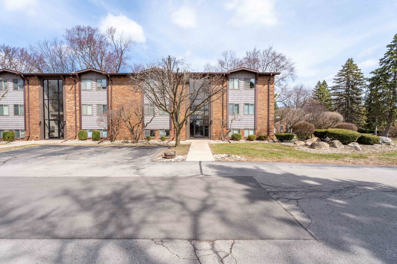 Photo - ONE11 RESIDENCES - MONROE