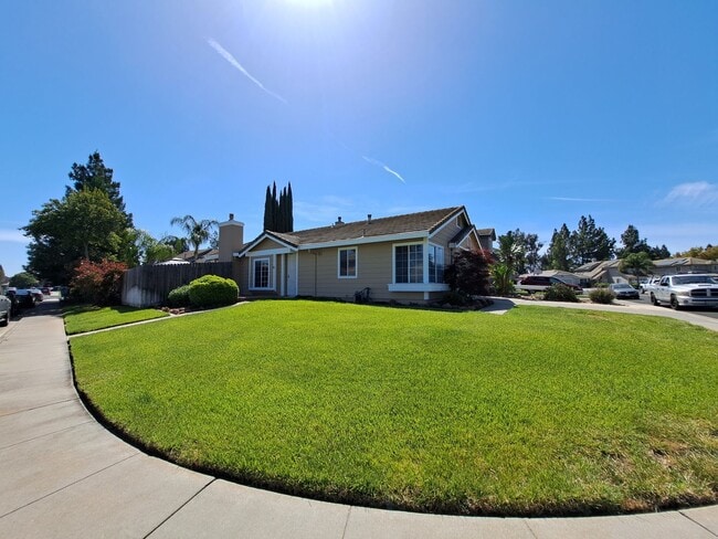 354 Bradley Dr