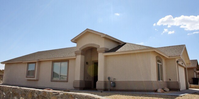 Photo - COMPETITIVELY PRICED HORIZON CITY HOME