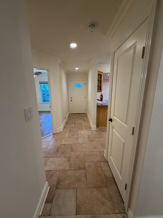 169 Devon Ct