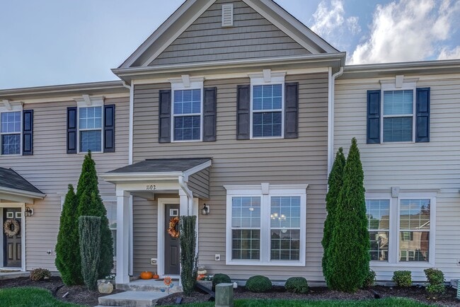 Photo - Luxury Townhome for rent!