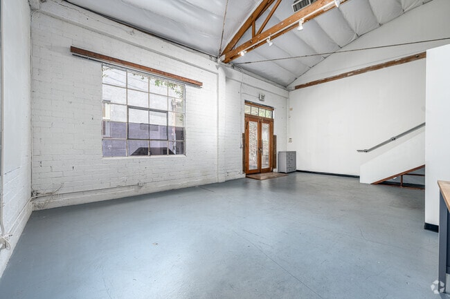 2BR, 2BA - 1348SF - Dining Room