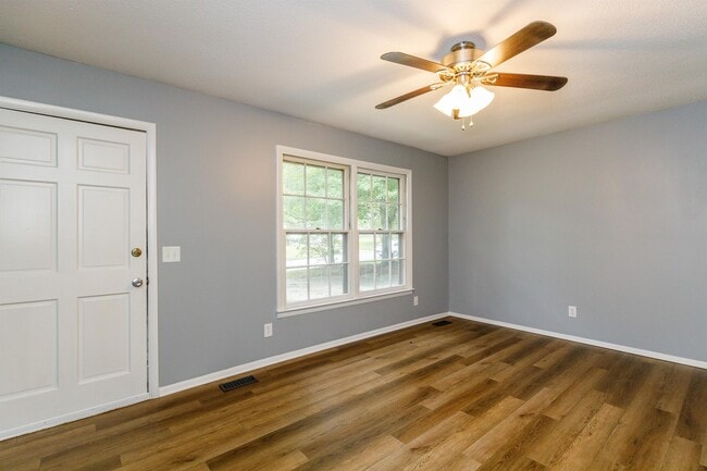 Photo - 1009 Springview Trail