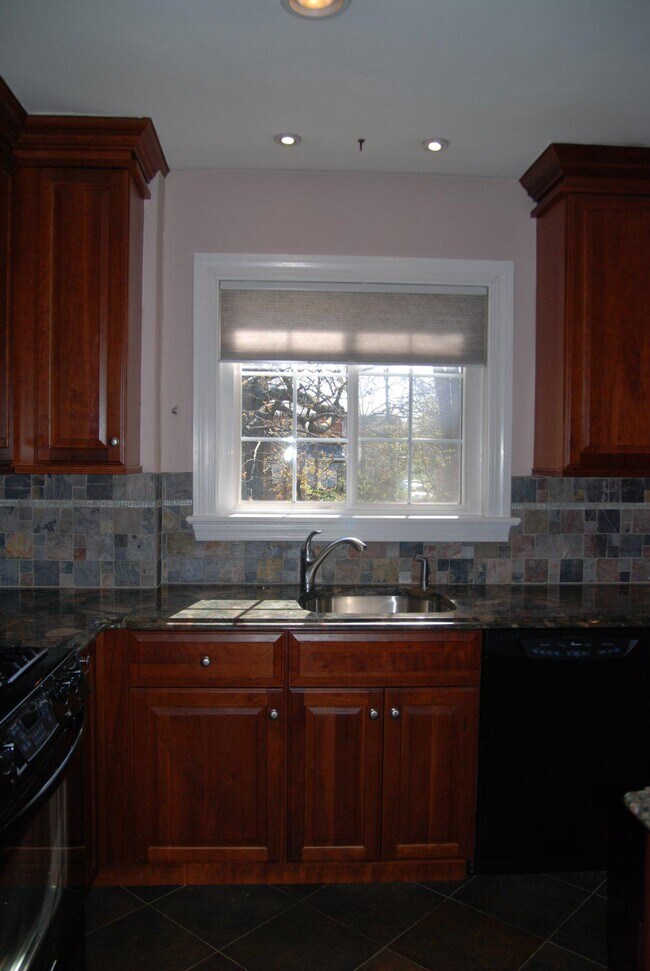 Photo - 3250 Martha Custis Dr
