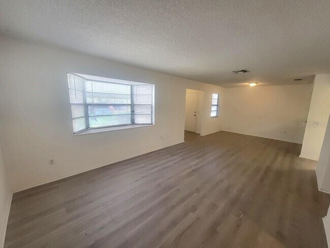 Photo - 11411 Pike Ct Unit 4