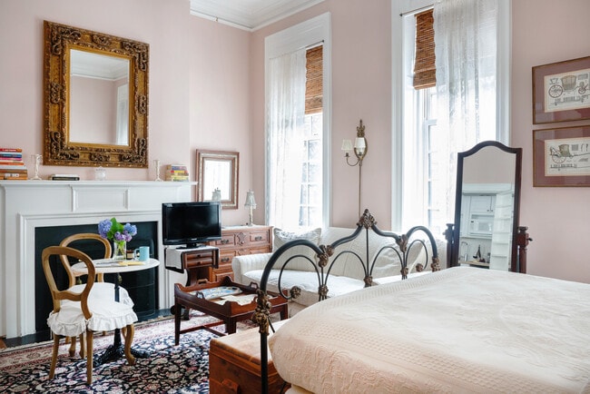 Apt# 1F - 1871 House