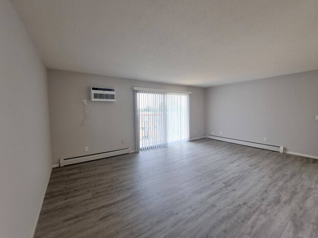 Corinthian Apartments