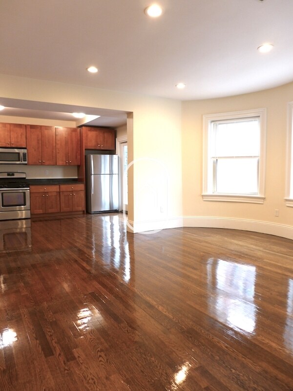 Photo - 27 Boulevard Ter Apartment Unit 2