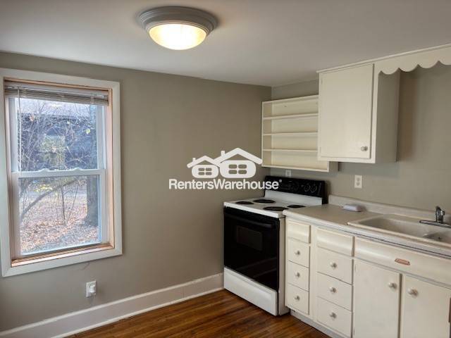 Photo - 305 1st Ave S